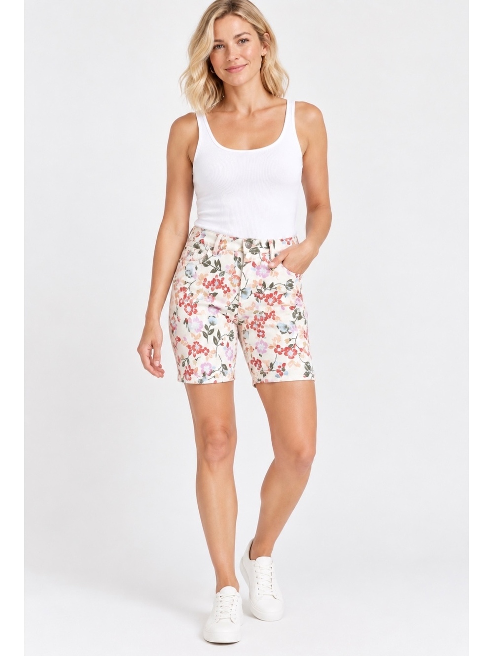 NYDJ Secret Garden Floral Denim Shorts Beige Size 4